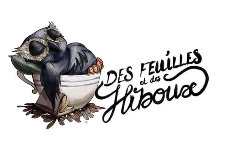 Des Feuilles Et Des Hiboux Hotel Plescop ภายนอก รูปภาพ
